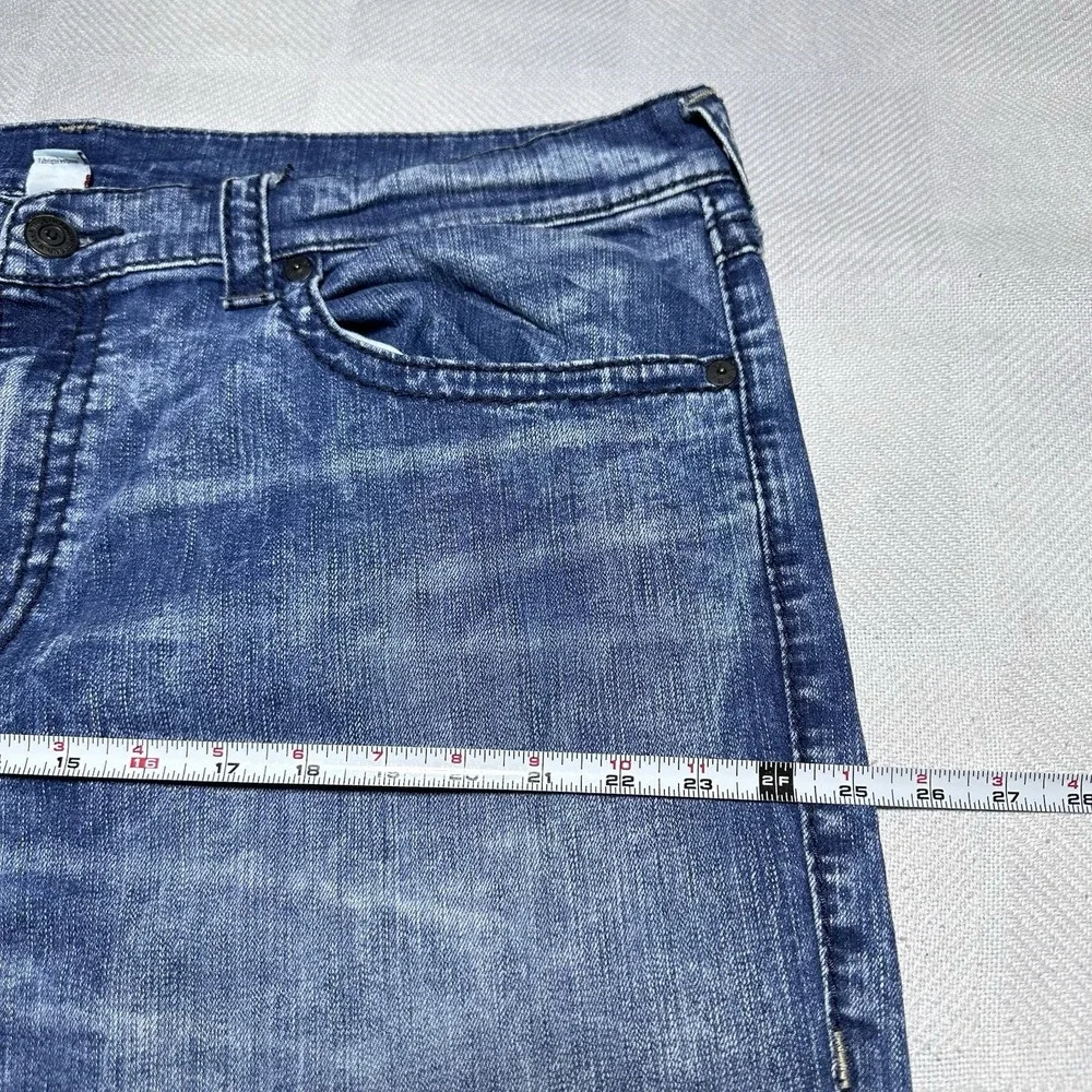 True Religion Rocco Jeans Mens 42x32 Relaxed Skinny Flap Pockets Acid Wash‎